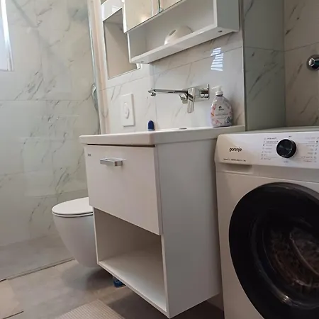 Sara Galileo Blizu Plaze Appartement Makarska