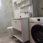 Sara Galileo Blizu Plaze Apartamento Makarska