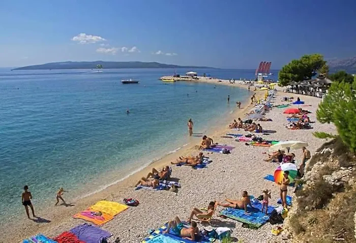 Sara Galileo Blizu Plaze *