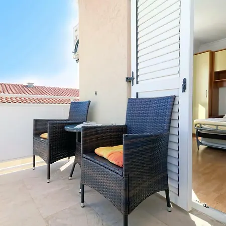 Sara Galileo Blizu Plaze * Makarska